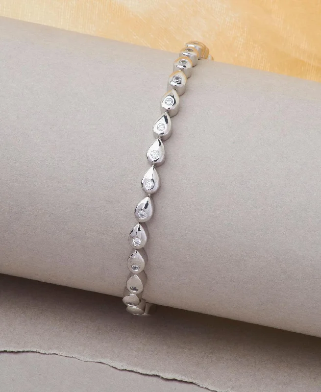 Ladies bracelets memory value-Pretty Stone Studded Silver Bracelet