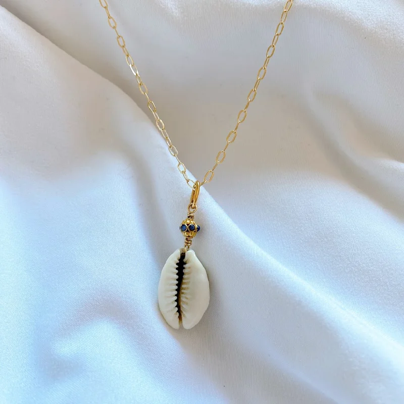 Ladies necklaces young vibes-ADINA COWRIE SHELL NECKLACE