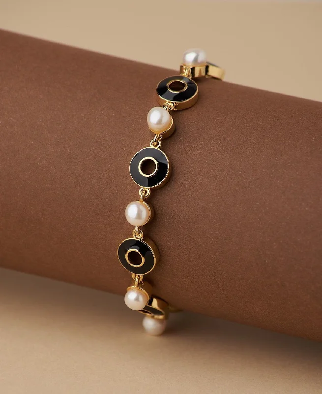 Ladies bracelets age styles-Fashionable Pearl Enamel Bracelet