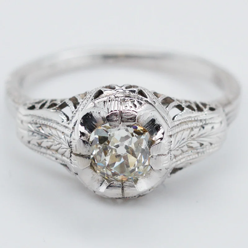 Ladies engagement rings cushion cut-Beautiful Ladies Art Deco 2.8 gram Platinum .60carat Vintage Engagement Ring