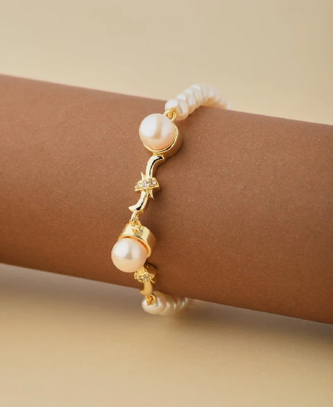 Ladies bracelets heart charms-Elegant and classy Pearl Bracelet