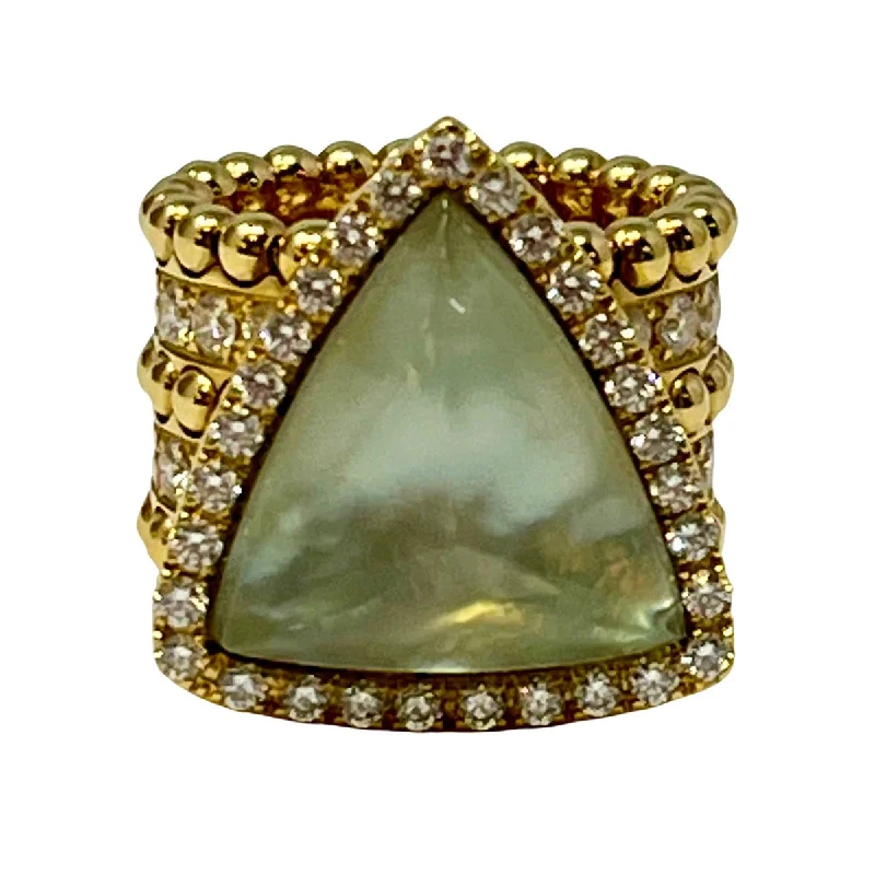 Ladies rings limited editions-Damaso 18K Gold Ring with Triangular Shaped Green Amethyst