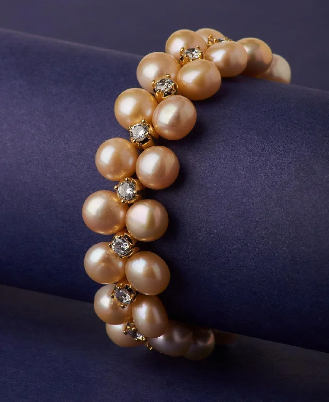 Ladies bracelets name engravings-Gorgeous Gold Pearl Bracelet